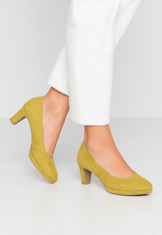 escarpins vert sapin