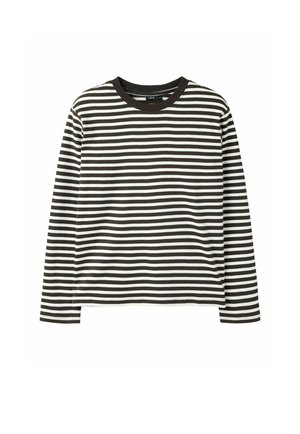 Chemise à manches longues avec des rayures horizontales noires et blanches et un col rond uni noir, présentée sur fond blanc.
