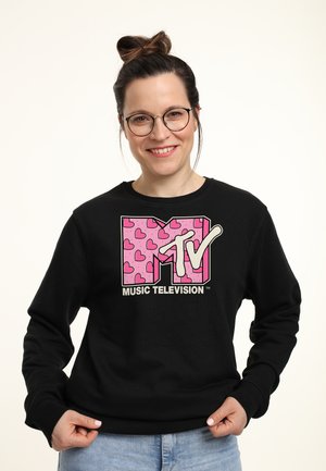 - Bluza