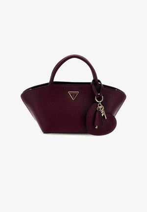 Borsa a tracolla bordeaux con una forma triangolare, doppi manici e un portachiavi a forma di cuore con un gancio di colore dorato.