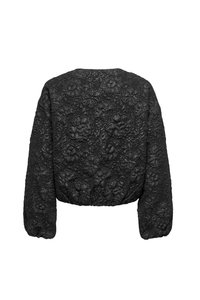 Črn skrajšan jopič z teksturiranim cvetličnim čipkastim vzorcem, dolgimi rokavi in okroglim izrezom. Ima elastične manšete in prilegajočo obliko.