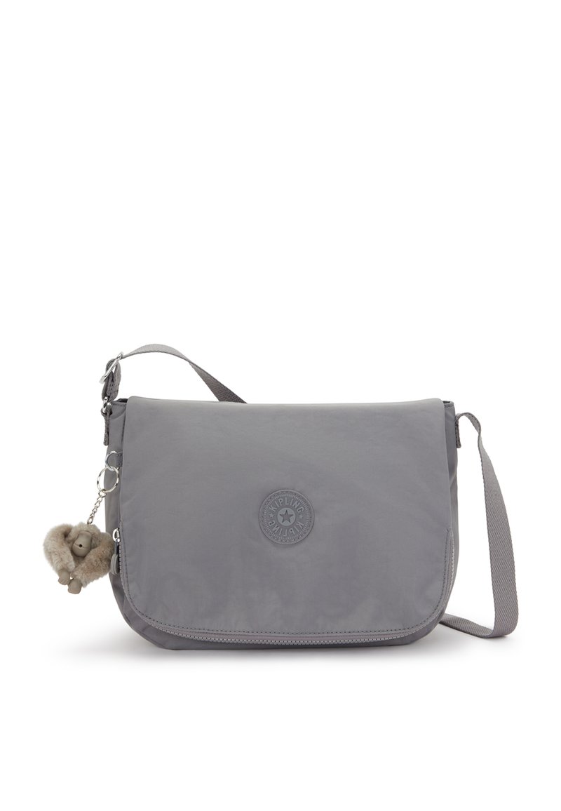 Grau Messenger Bag mit Reißverschluss, verstellbarem Träger und strukturiertem Stoff. Verfügt über ein rundes Logo-Patch und einen Schlüsselanhänger in Form eines Affen.