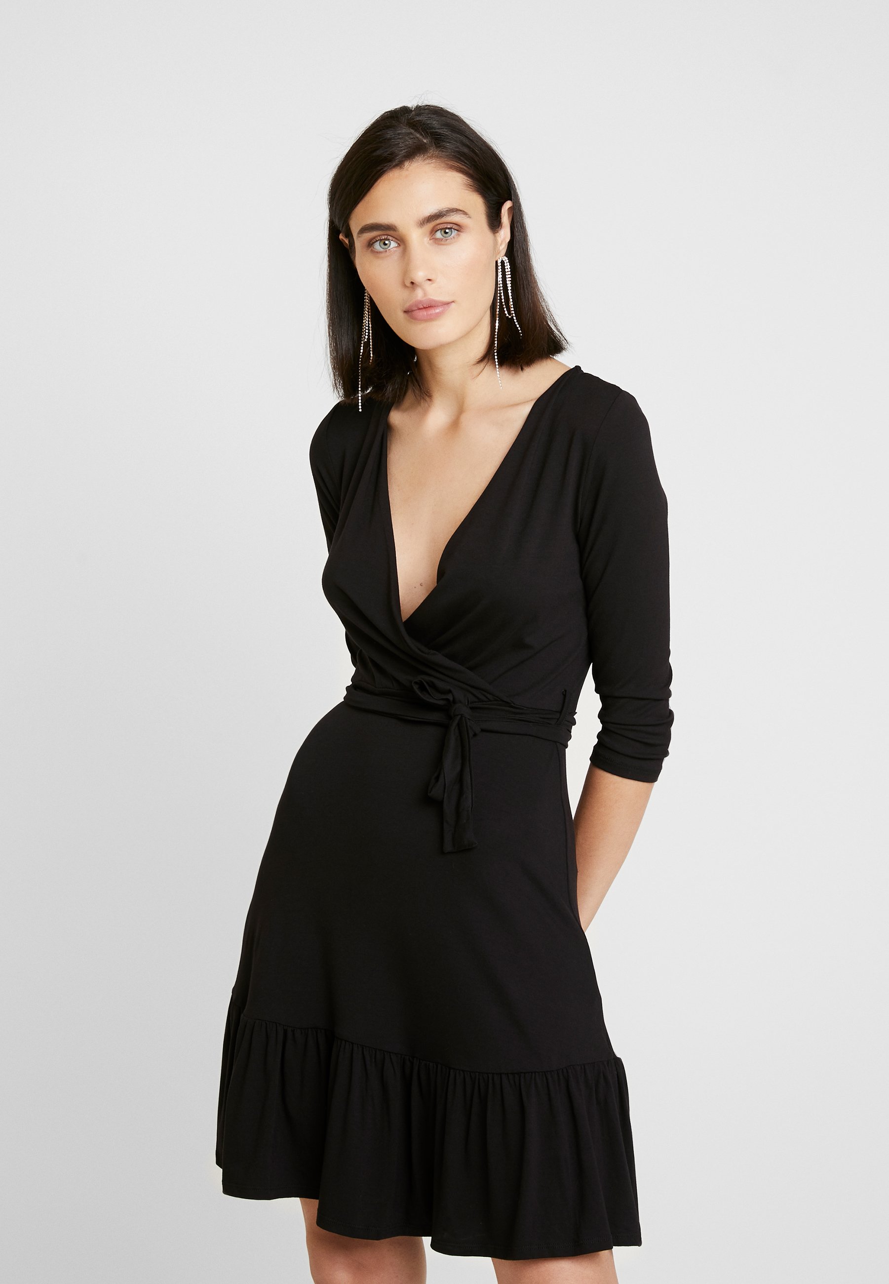 Svarta Dorothy Perkins Klänningar | Dam | Rea online på Svarta Dorothy Perkins Klänningar | Dam | Rea online på