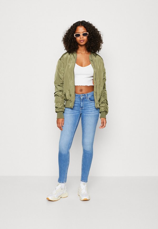 ONLBLUSH MID SLIT - Jeans Skinny Fit2