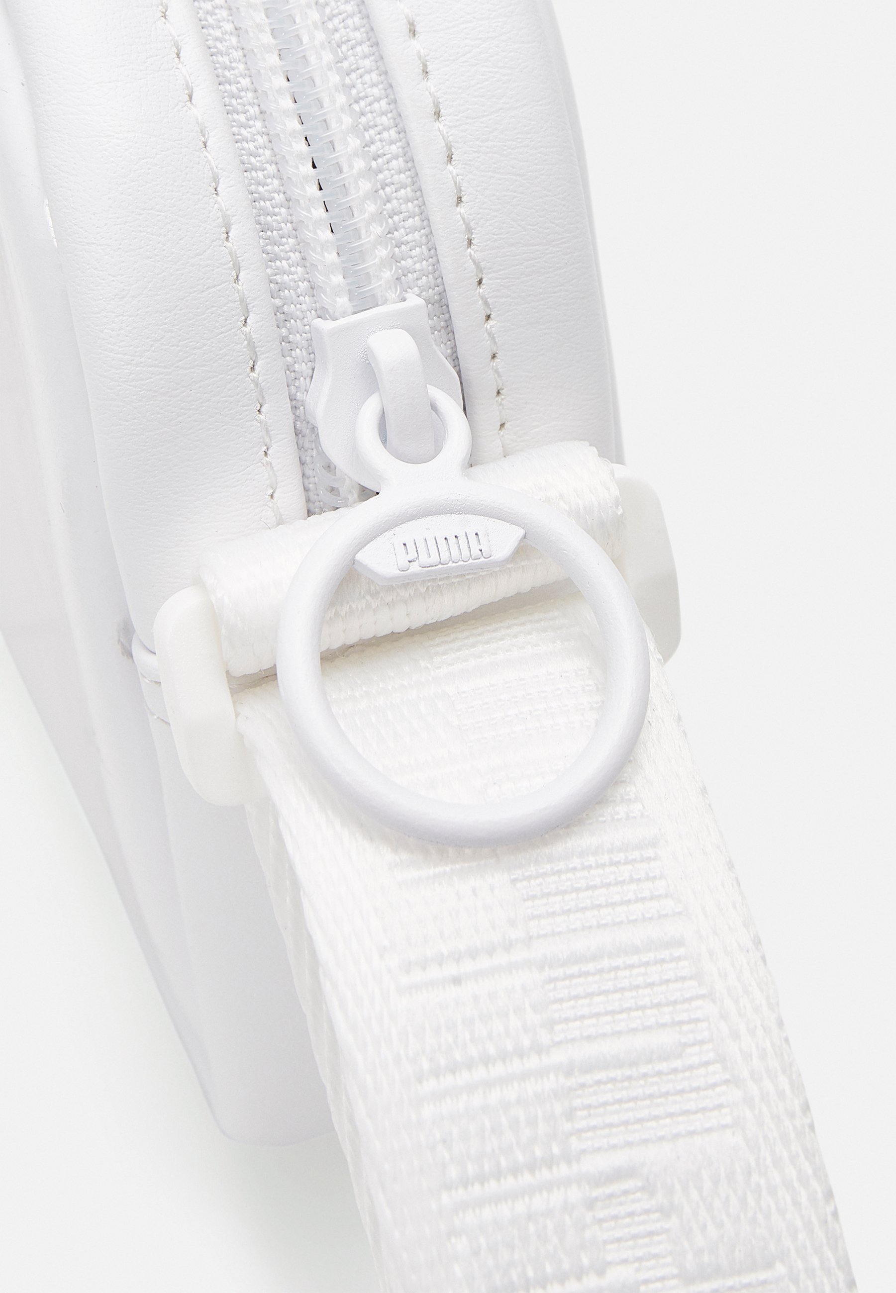 puma core up small bucket bag