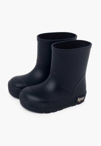 Bottes de pluie en caoutchouc noir avec une texture lisse, bout arrondi, hauteur plus courte et semelle noire texturée. Logo "igor" en doré sur le côté.