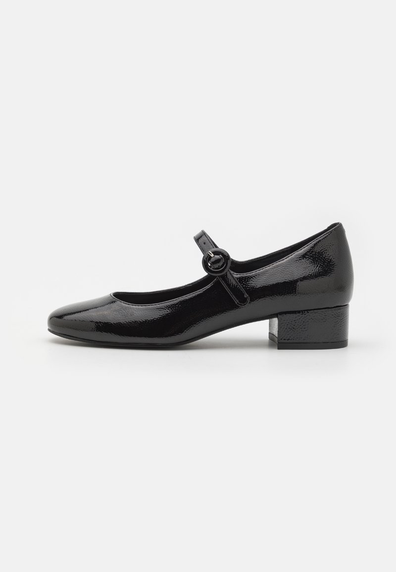 Chaussure Mary Jane en cuir verni noir avec un bout carré, une bride réglable et un petit talon carré et épais. Texture lisse et brillante.