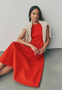 Next TALL FIT - MIX SLEEVELESS RACER MIDI  - Päevakleit - red