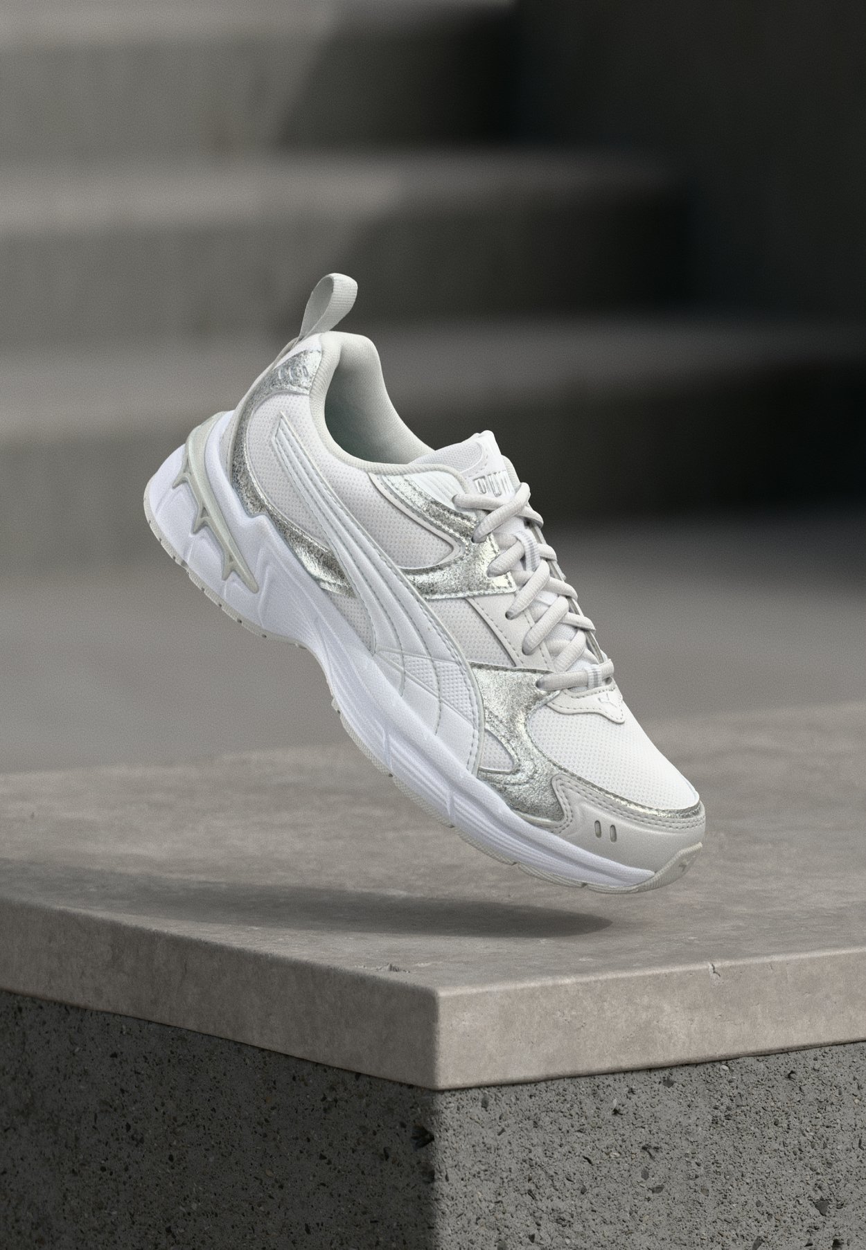PUMA MILENIO TECH 2000 METALLICS WHISPER - Trainers - white/feather gray/silver-coloured