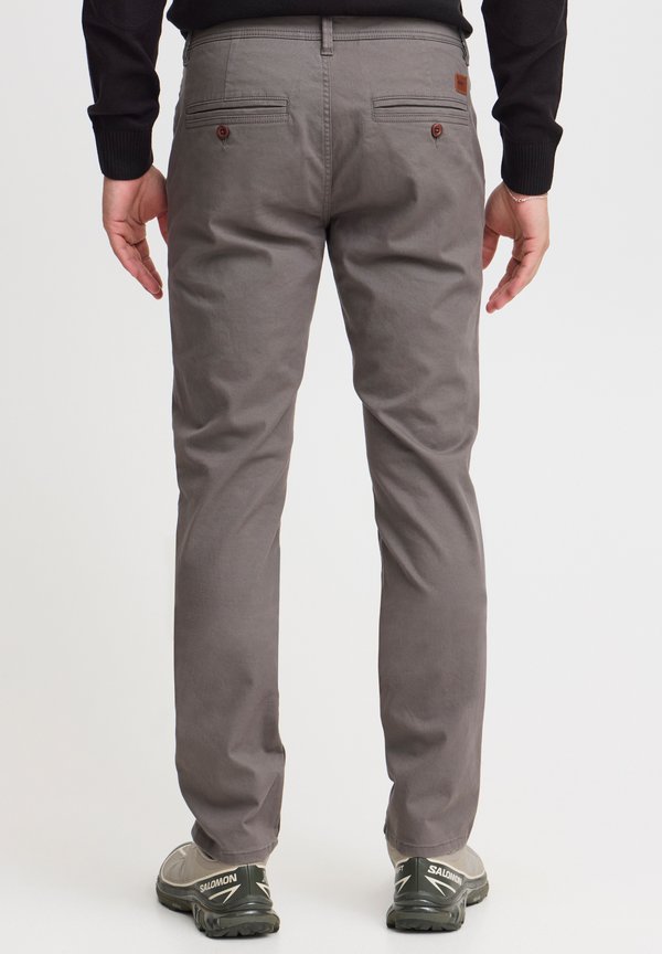 BHKAINZ REGULARFIT - Chinos - granite4