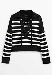 Zwart-wit gestreepte sweater met een kraag, vetersluiting aan de voorkant en een ribbelstructuur. Beschikt over lange mouwen en een cropped ontwerp.