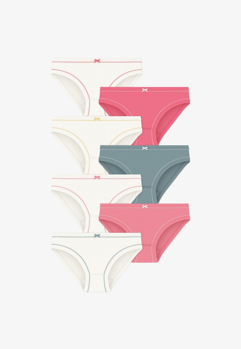 Six paires de slips en mélange de coton : trois blancs avec des accents de couleur différents, un rose clair, un rose foncé et un bleu sarcelle, tous ornés de coutures décoratives.