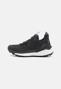 No seleccionado, core black/grey four