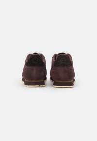 Woden Sneakers - dark purple