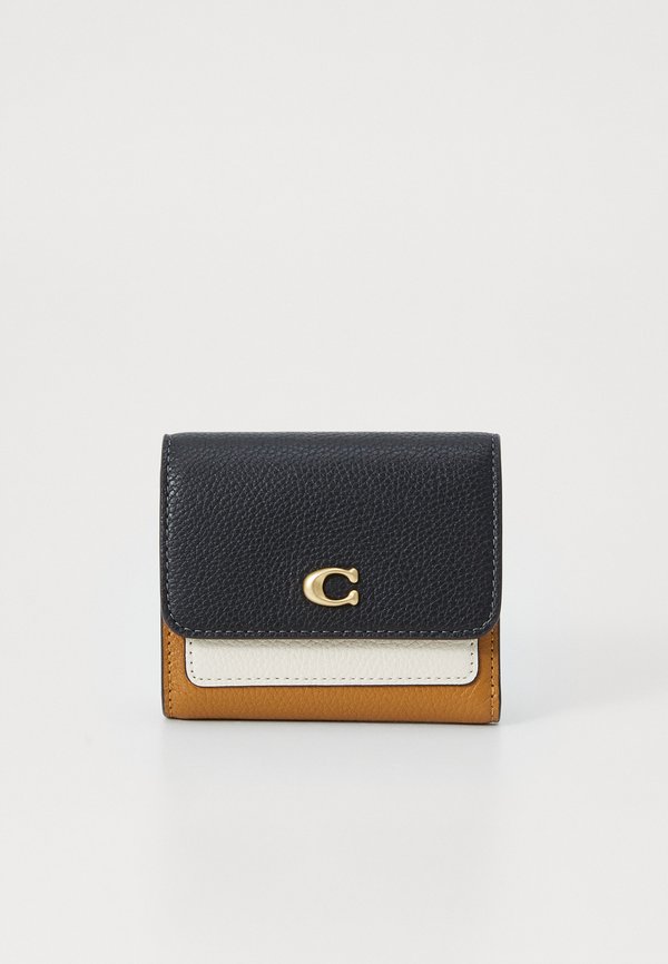 ESSENTIAL SMALL FLAP WALLET - Wallet