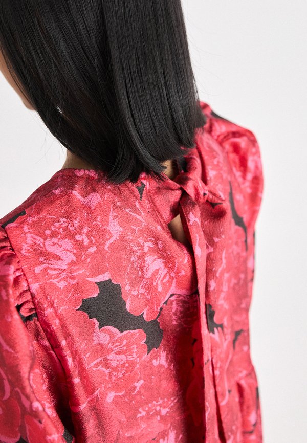 LILI DRESS - Cocktail dress / Party dress3