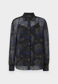 Blusa nera trasparente con stampa floreale e animale in blu, grigio e beige, dotata di colletto classico e chiusura con bottoni. Maniche lunghe con polsini.
