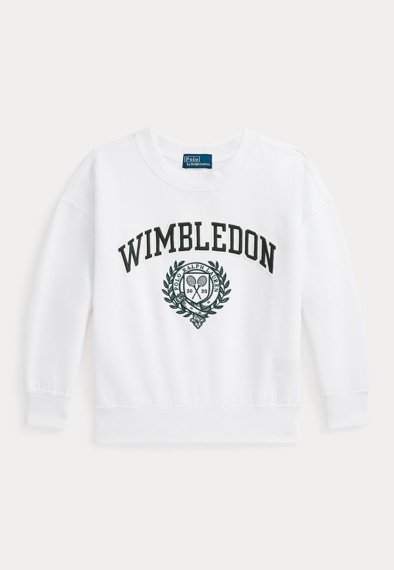 Sudadera blanca con la inscripción "WIMBLEDON" en negro, acompañada de un escudo bordado en verde que incluye raquetas de tenis y acentos de laurel.