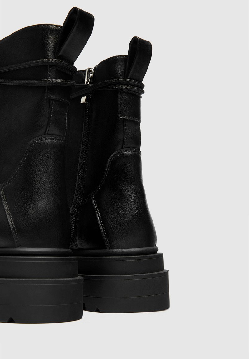 Damen Ankle Boots | PULL&BEAR Schnürstiefelette black/schwarz - WX64381 Damen Ankle Boots | PULL&BEAR Schnürstiefelette black/schwarz - WX64381