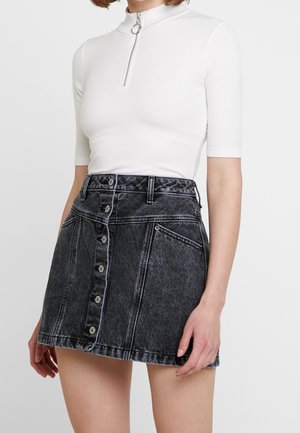 Triko s potiskem - off-white