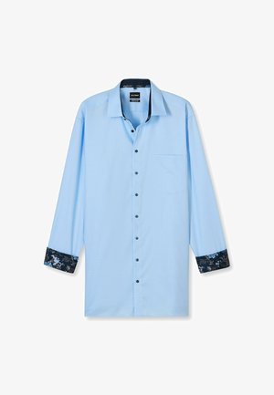 Lichtblauw overhemd met lange mouwen, een eenvoudige stof, zwarte knopen en een bloemenpatroon op de manchetten en de kraag. Inclusief een borstzak.
