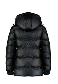 Veste matelassée noire avec coutures horizontales, manches longues, poignets élastiques et capuche attachée, vue de dos sur fond blanc.