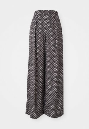 Pantalones de pierna ancha hechos de tela estampada, con una combinación de colores gris y crema y un diseño geométrico de diamante, además de una cintura alta.