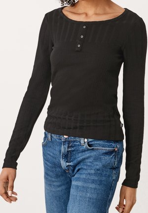 Long sleeved top - black