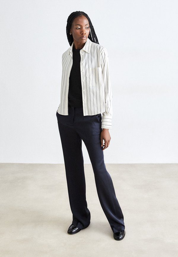 BRIELLE MONDAY - Button-down blouse4