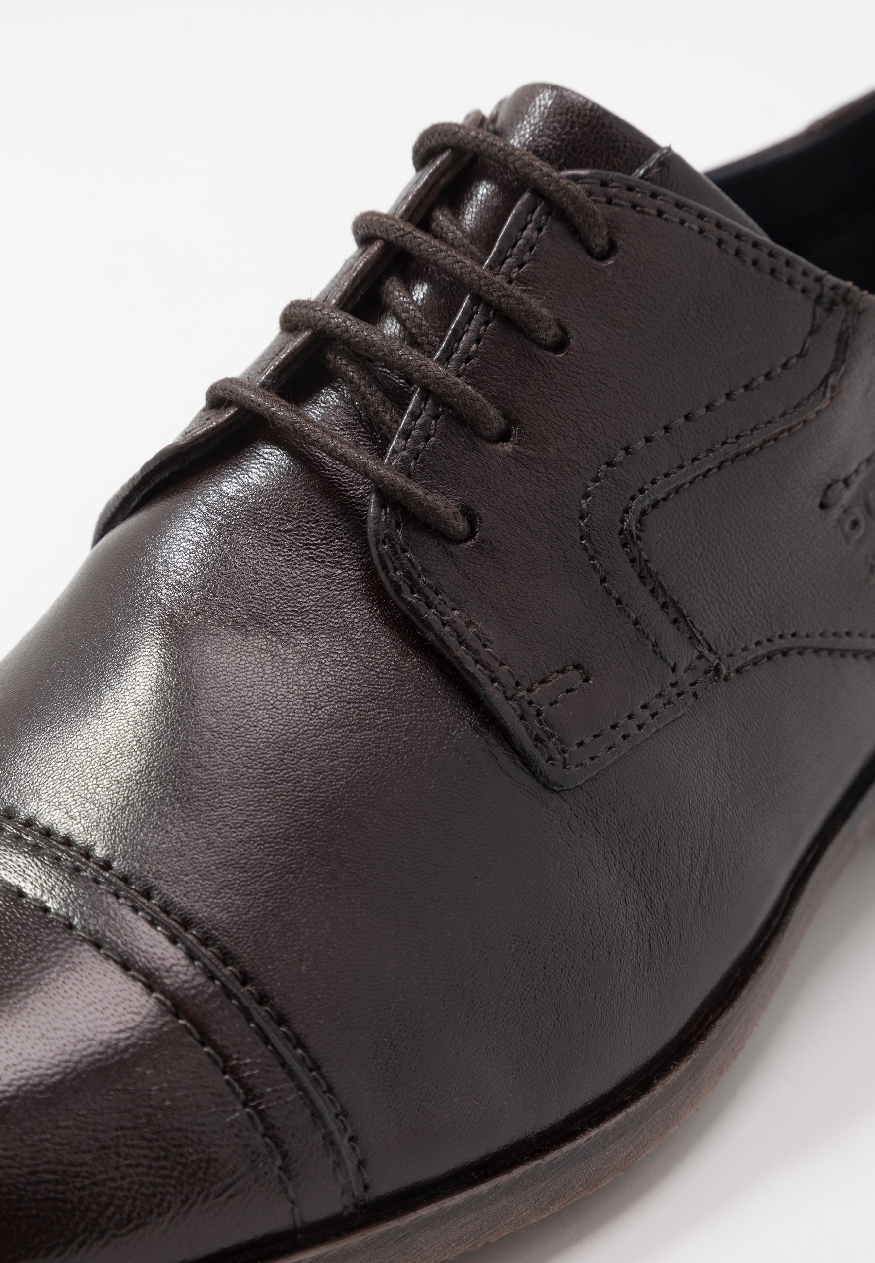 Bugatti REFITO Pensko med snøring dark brown Zalando.no Bugatti LOTUS Snøresko brown Zalando.no