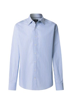 Svijetloplava muška košulja s bijelim i tamnim okomitim prugama, dugim rukavima, prednjim dijelom na kopčanje i šiljastim ovratnikom.