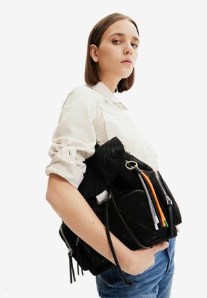 Desigual MID SIZE SWISS EMBROIDERY - Sac à dos - black