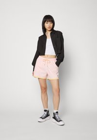 Jordan Teplákové kalhoty - atmosphere/celestial gold/french blue