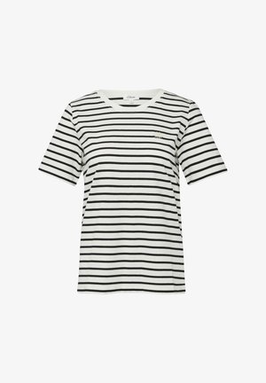 Bela majica s kratkimi rokavi s črnimi vodoravnimi črtami in majhnim vezenim logotipom na prsih.