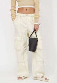 ECCO LEATHER GOODS Axelremsväska - black