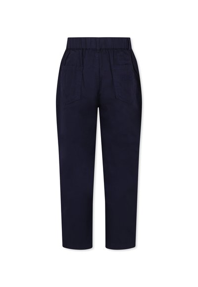 Marineblauwe, elastische taillebroek met twee voorkruimels en een geborduurd logo-detail. Gladde stof met een relaxte pasvorm en taps toelopende vorm.