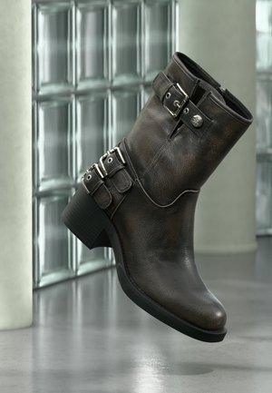 Guess, MATWELL2 - Stivaletti - black/taupe