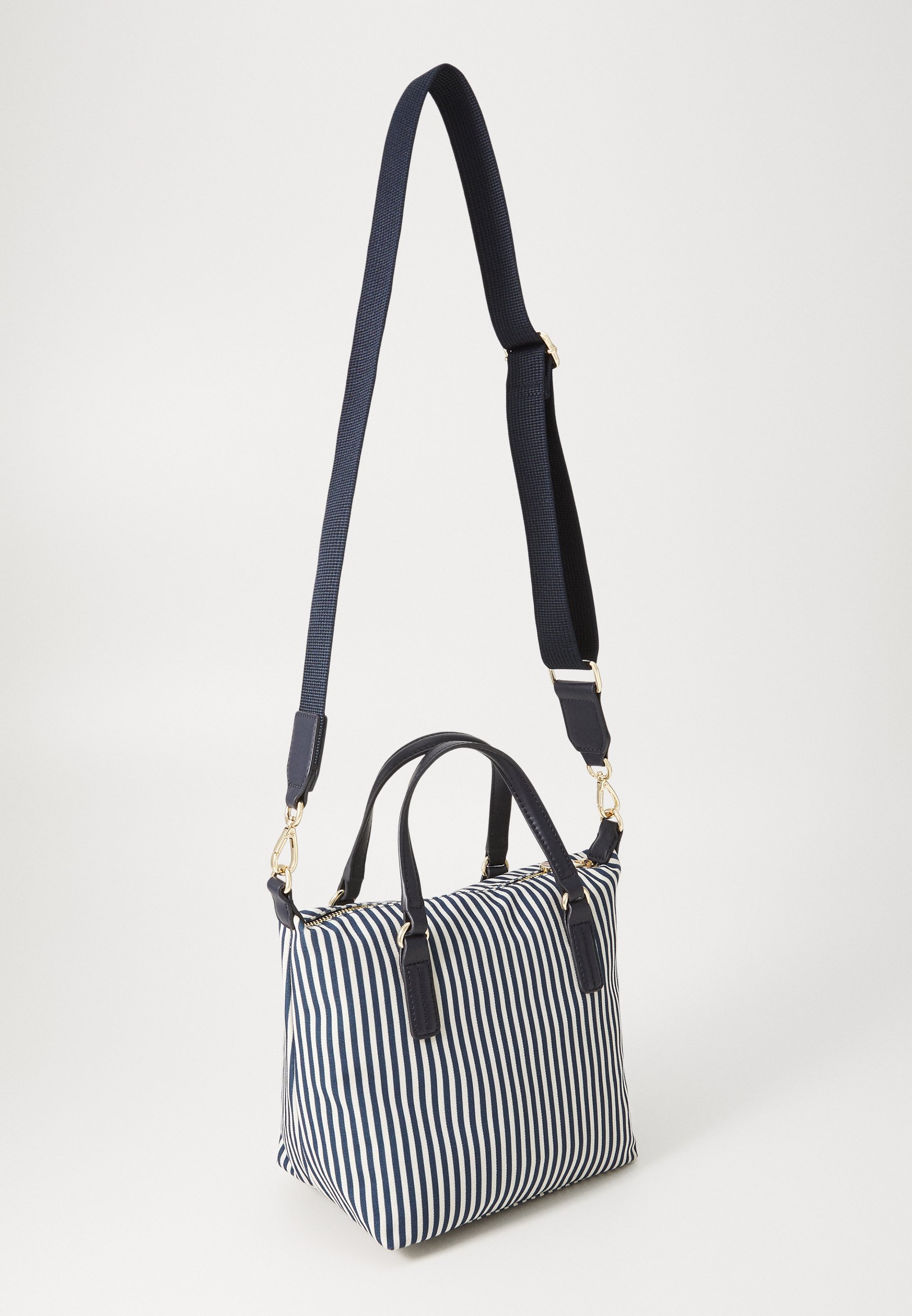 ★ ★ Poppy Summer Small Tote Bag T22F1ABG051WT Buy Tommy Hilfiger Poppy Canvas Small Tote Bag - NNNOW.com