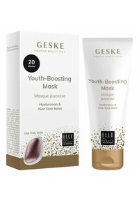 Youth-Boosting-maske fra Geske i en hvid tube med guld accenter; indeholder hyaluronan og aloe vera; pakket med 20 masker i en matchende æske.