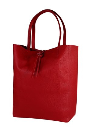 Rode leren handtas met een gestructureerd oppervlak, twee lange handvatten en een trekkoordsluiting aan de bovenkant. Rechthoekige vorm, zonder versieringen.