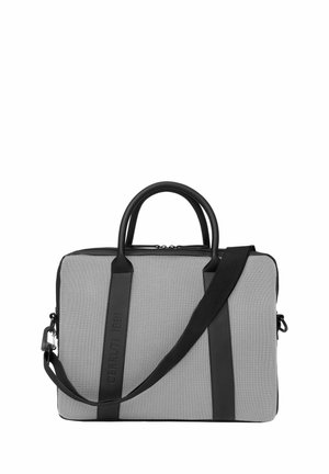 Grijze gestructureerde aktetas met zwarte leren handvatten, verticale accenten en verstelbare schouderriem, gegraveerd met "CERRUTI 1881" aan de voorkant.