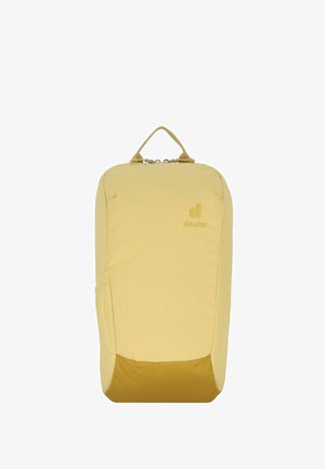 Zaino in tessuto giallo con un design arrotondato, caratterizzato da un fondo solido di un giallo più scuro, una maniglia superiore e il logo "deuter" impresso sulla parte anteriore.