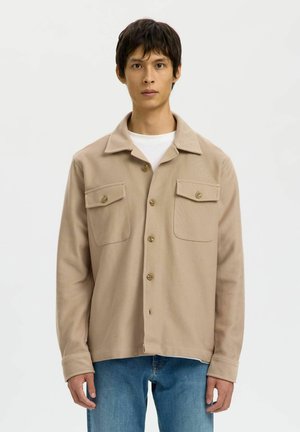 Pluus - savannah tan