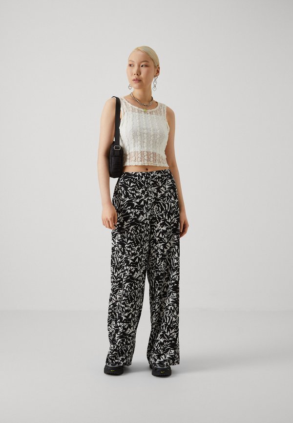 ONLNOVA LIFE LUX TORI WIDE - Trousers3