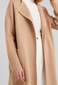 J.CREW Kofta - beige