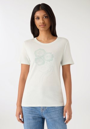 - T-shirt z nadrukiem