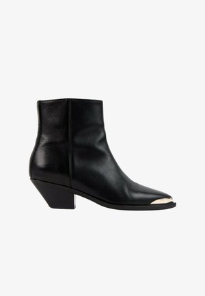 Isabel Marant, Bottines - black