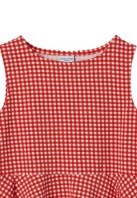 Punainen ja valkoinen ruudullinen hihaton mekko, jossa on pyöreä pääntie, teksturoitu kangas ja levenevä hame, jossa on kerrostettu sauma vyötäröllä.