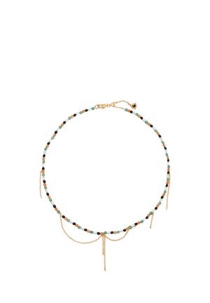 Collar con cuentas pequeñas alternadas en negro, verde y marrón, detalles de cadena dorada, y cierre de langosta con cadena ajustable.