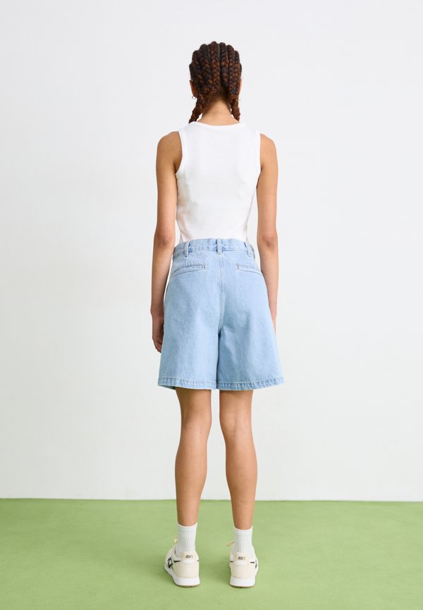 ELI PLEATED - Denim shorts - cirrus4